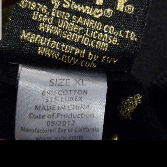 Sanrio Black and Gold Hello Kitty Sweater - Picture 6 of 11